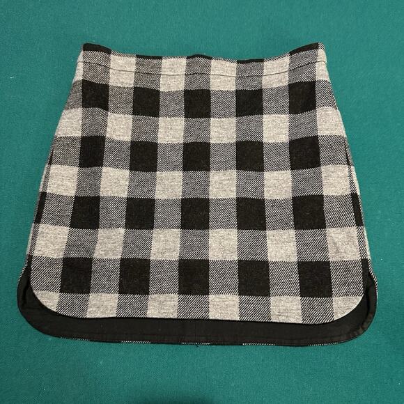 Madewell Dresses & Skirts - Madewell Women’s Size 4 Black Gray Buffalo Plaid Wool Blend Mini Skirt Lined